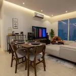 10 Minutes To Boulevard, Modern Apartment In Al-Malqa, Self Check-In