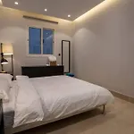 10 Minutes To Boulevard, Modern Apartment In Al-Malqa, Self Check-In