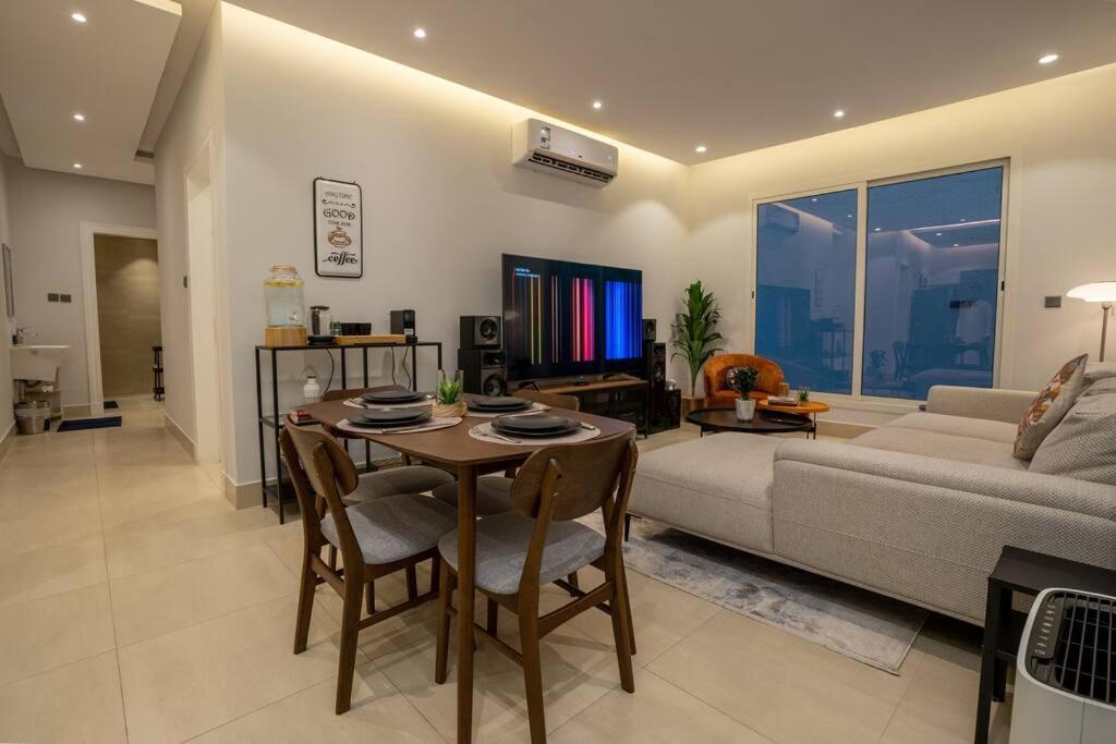 Apartment 10 Minutes To Boulevard, Modern In Al-malqa, Self Check-in *