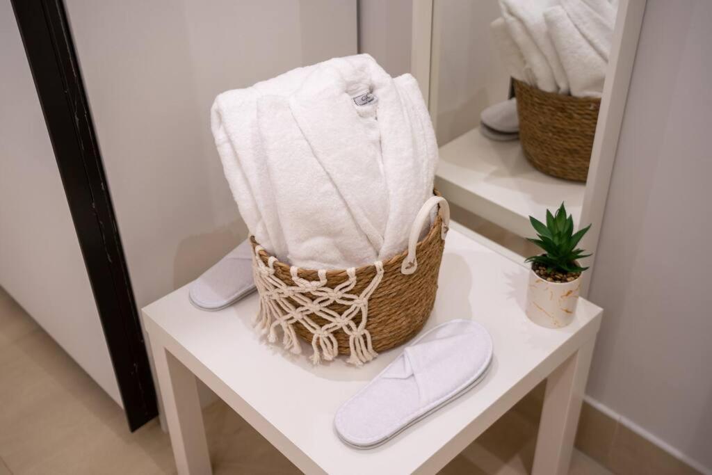 10 Minutes To Boulevard, Modern In Al-malqa, Self Check-in Apartment Riyadh