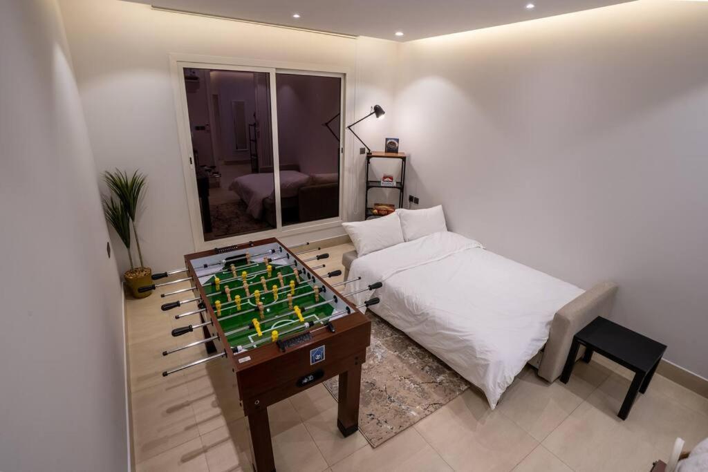 10 Minutes To Boulevard, Modern In Al-malqa, Self Check-in Apartment Riyadh